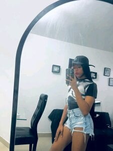 Nashla_D_- Public 사진 3