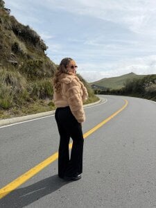 Katalina_Evans new landscapes 🫦⛰️🏔️ Foto 5