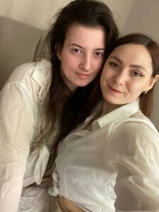 LaneDoellのtwo candiesの枚の写真