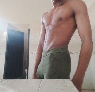 Me de whoislone  2 Imagens