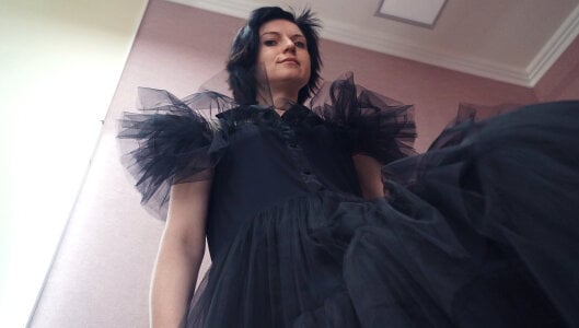 Lena_Paulles Your queen Pic 2