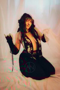 ErisyErian Eris 🖤🍷 Pic 8