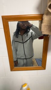 MYOWN_DEVLE69 Public Pic