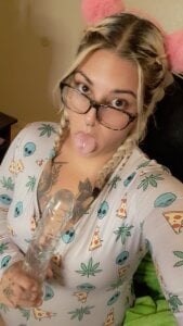 ShineyQuinn Public Pic 3