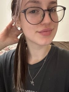 I'm already 19 de NicolaHulse  3 Imagens