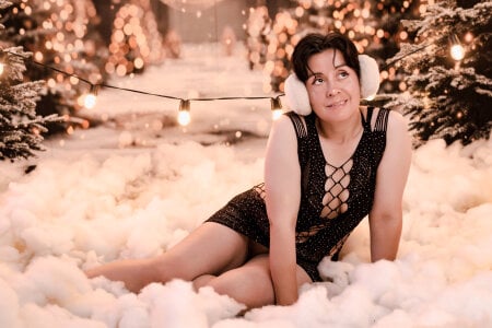 Saori_Sann_ happy new year 2026 Pic 3