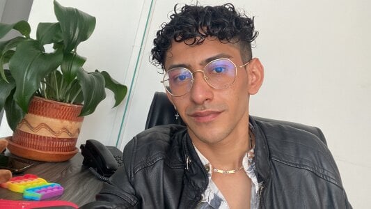 ser_black Public Poză 2