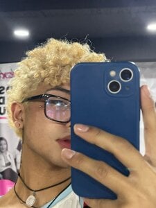 Valentin0_3 Sweet face naughty mind 🥵😍 Foto 4