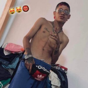 jaden_wolf Between desire and danger. Pic