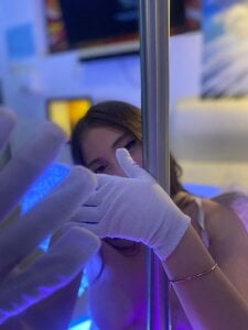 LexiCutie Girl with gloves 🫣 Pic