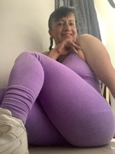 clara_heat No filter 💜 Foto 2