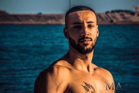 MAN ALIVE de MasculineGuy99  3 photos