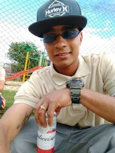 Aaron-00 Public Foto 8