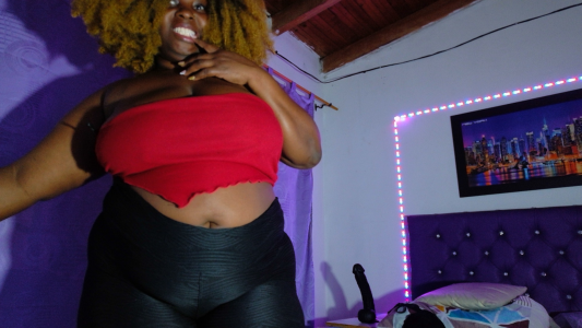 ebony_NeighborMoansDo you want some of this chocolate? Bild 2