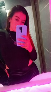 KENIA_DAVIS La reina Pic 3