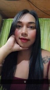 ellah_morenax kiss me Foto