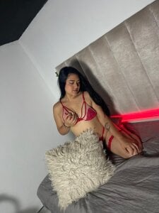 Emmy_Miller0 Public Pic 2