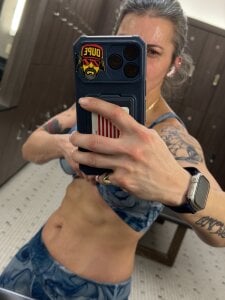 cumguzzler143 Milf Foto 5