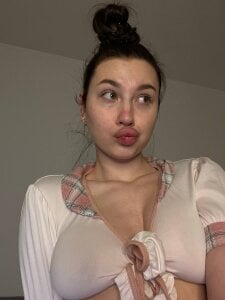 Alika_Beda Public Pic 3