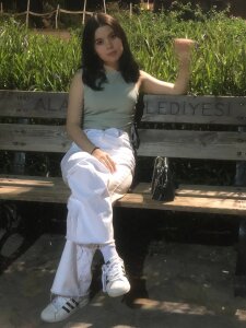 AmandaFaulkner Leonora Pic 2