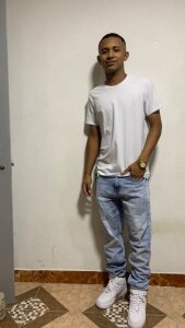 Santiag_15097 Public Pic