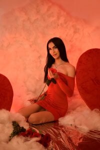 Mia_thompson_19 Happy Valentine's Day, my beautiful people. ❤️ Pic 3