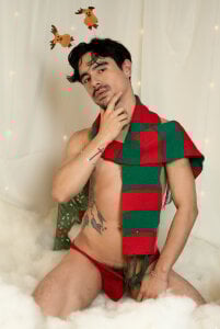 Ethan_Briggs_ Public Foto 3