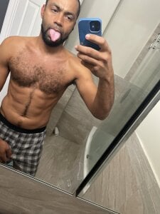 Public de cumwithmeq69  4 Imagens