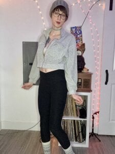 vivi-iso59 Public Pic 8