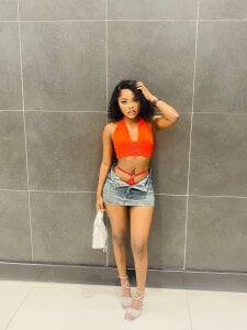 21shazzy Sexy babe Foto 5