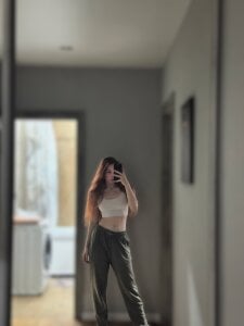 ElizaHunkins Public Pic 4