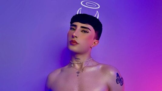 SebastianHilton 🔥 Sin Comes With Wings 😇😈 Foto 2