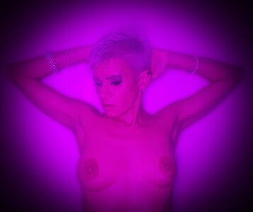 Alice_69_Sochi: in pink ( 2 фото)