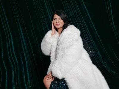 Moon_Veloure1 Christmas Magic ✨🎄 Pic