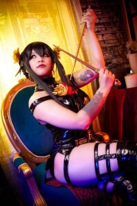 evybubbles Cosplay Yor Forger Pic 5