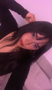 Laksmy_v Public Pic 4