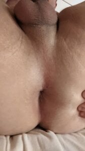 horny-bi-slave91 Public Pic 2