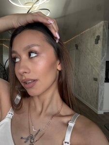 DeliaPesta sexy me Hình 2