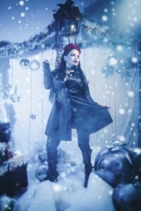 MorganaCrowley A Shiny Black Christmas Foto 4