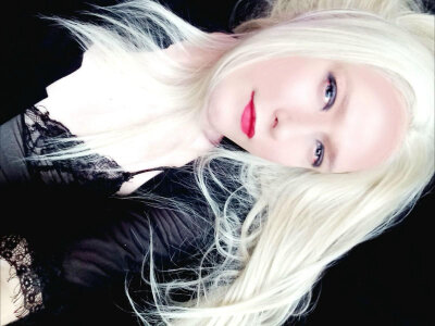 TSLucySummers Photo shoot 2 Pic 2