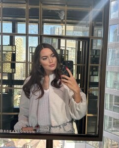 Anna-Hill A part of me slika 7