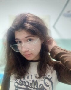 MarilynMun Hey, honey, check out my new teacher's glasses Pic