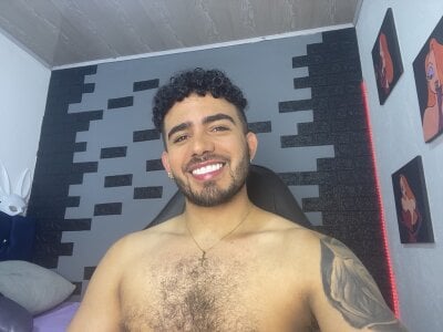 adamhairy adam smiles Immagine  3