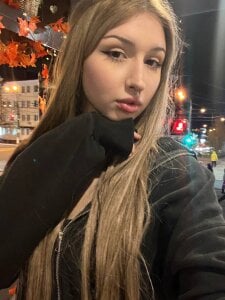 AlineBlayzs Public Pic 8