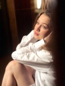 ArielSykes 𝑂𝑛 𝑎 𝑠𝑜𝑓𝑡 𝑏𝑒𝑑🤍 Pic 5