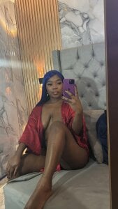 Scarlett_diaz17 How do I look? slika