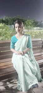 hotcouple039 Public Pic 2