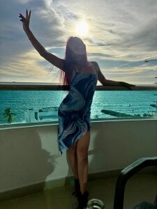 Monttserratt day by day of the beautiful Monttserratt Pic 4