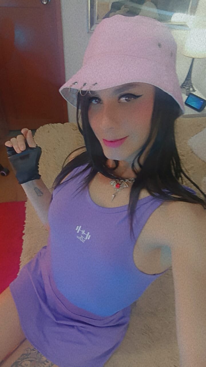 Foto em tendência de Charlotte_Landry__ 6596