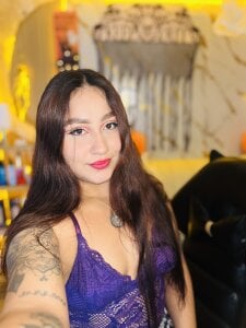 Saray_lo Public Pic 2